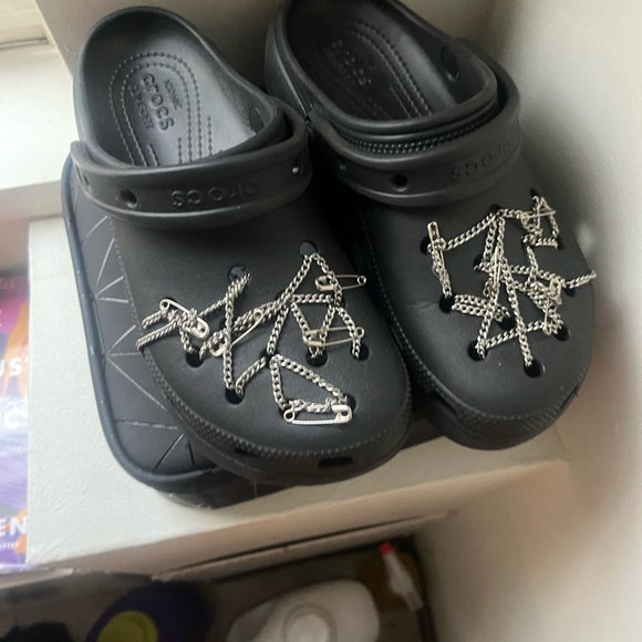 Black Platform Crocs - Picture 2 of 2